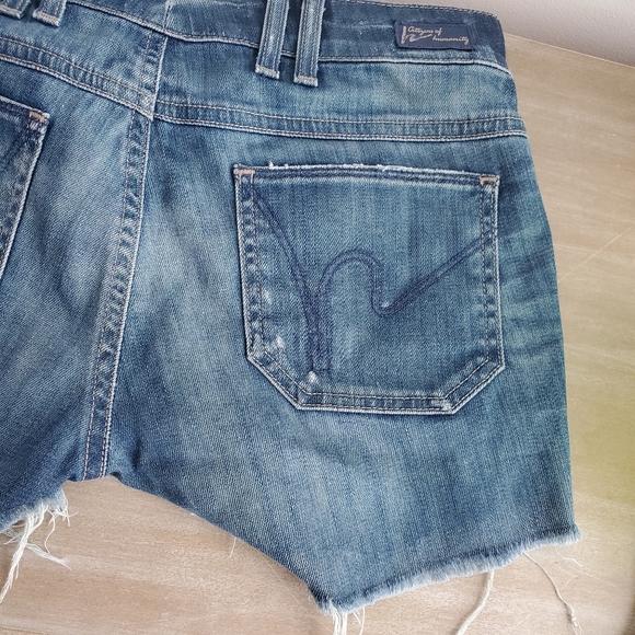 Citizens of Humanity Distressed Cutout shorts Size 28 - Picture 11 of 14